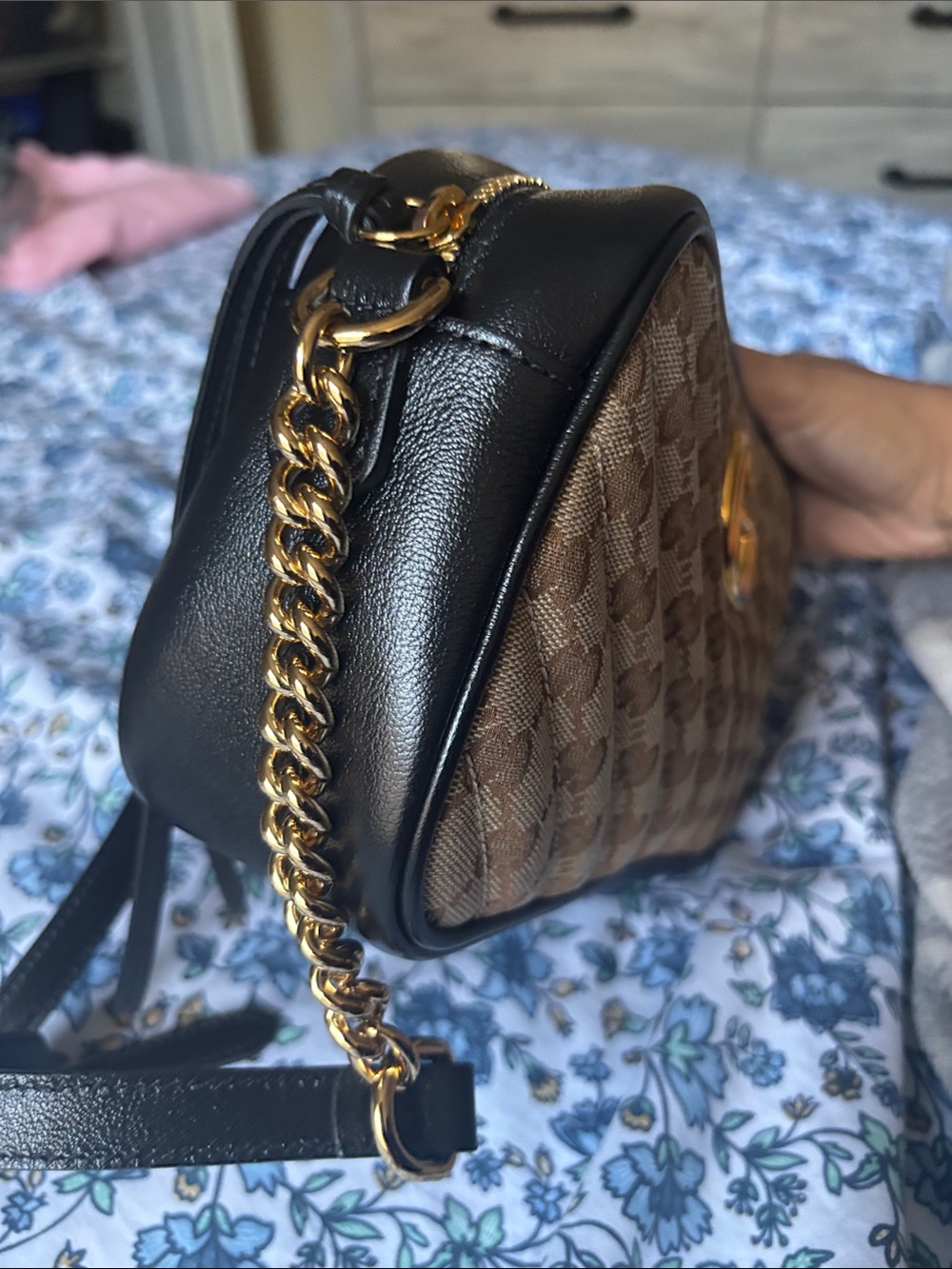 Gucci GG Marmont Shoulder Bag Diagonal Quilted GG Canvas Small - Picture 5 of 9